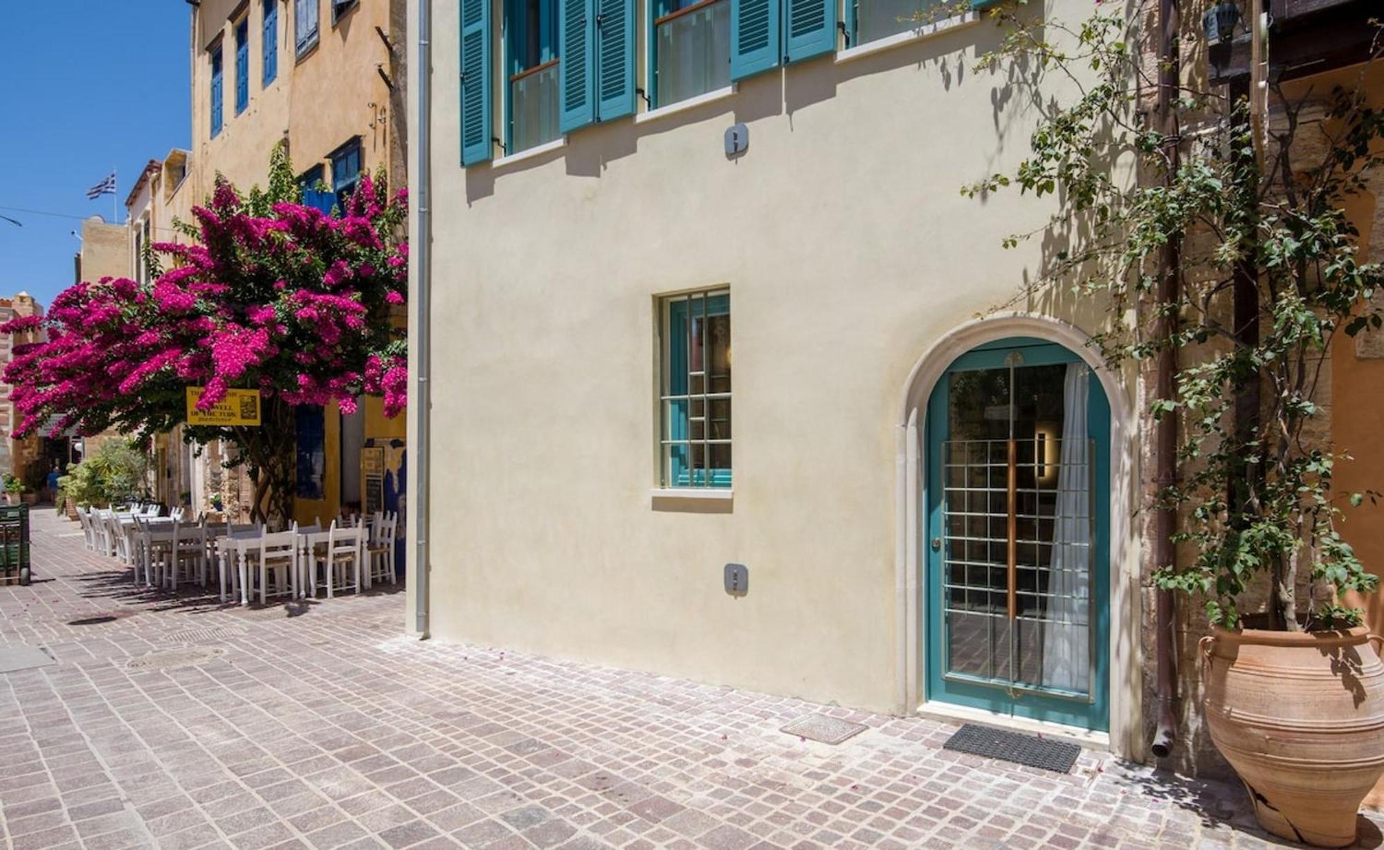 Olvia - Historic Home In Chania Hriszí Aktí Haniá Kültér fotó