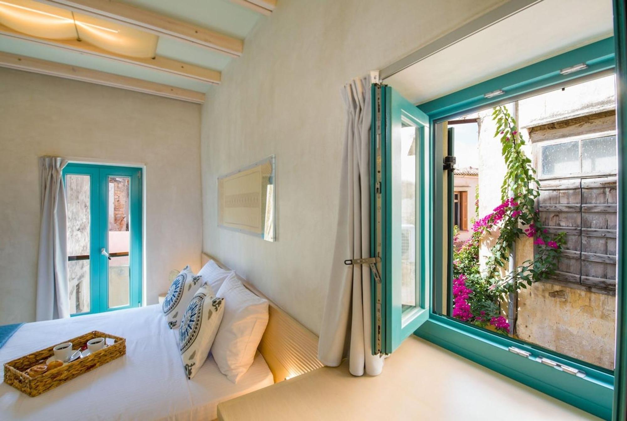 Olvia - Historic Home In Chania Hriszí Aktí Haniá Kültér fotó