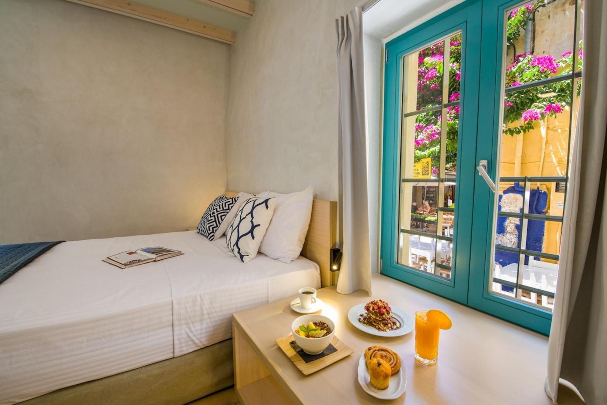 Olvia - Historic Home In Chania Hriszí Aktí Haniá Kültér fotó