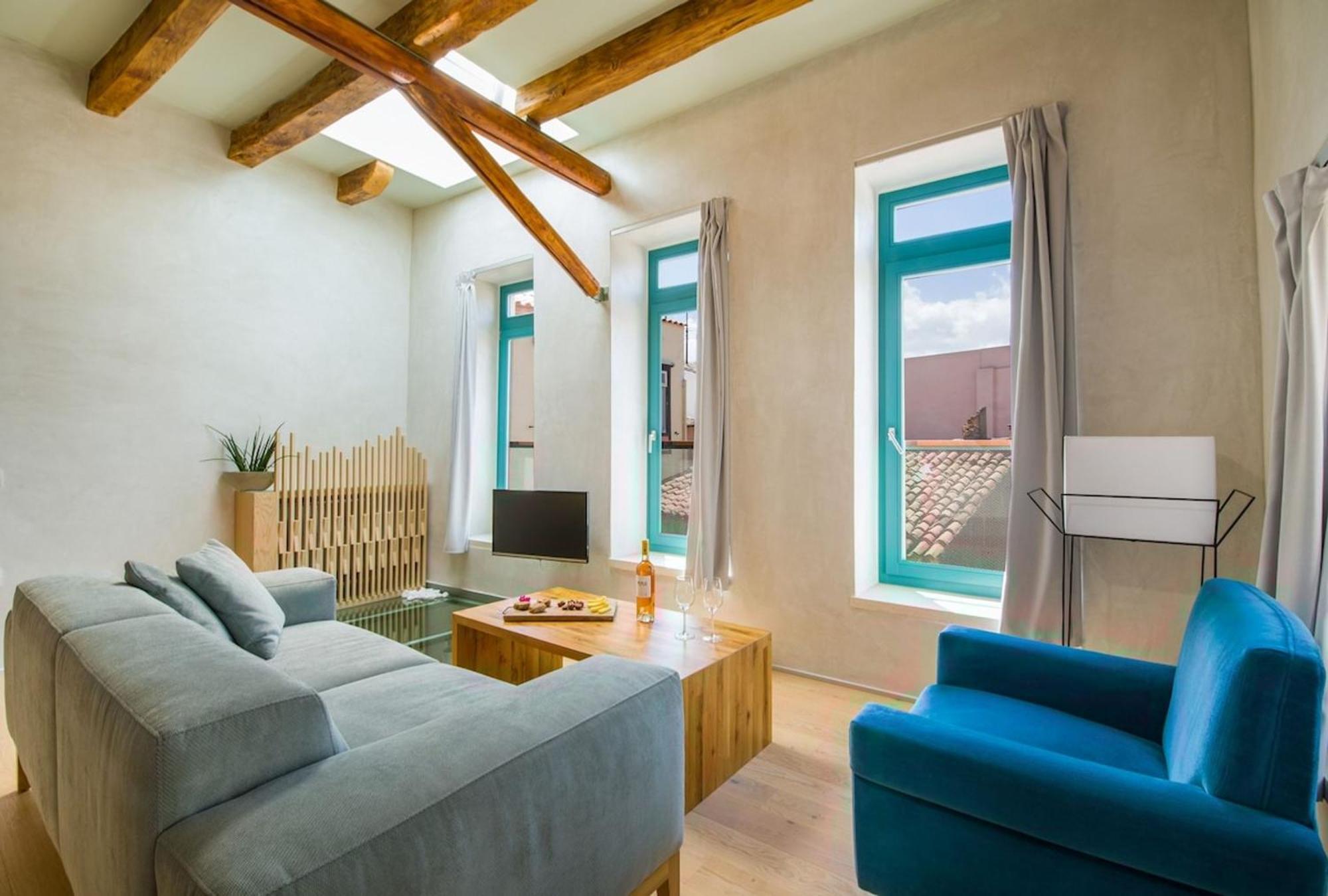 Olvia - Historic Home In Chania Hriszí Aktí Haniá Kültér fotó